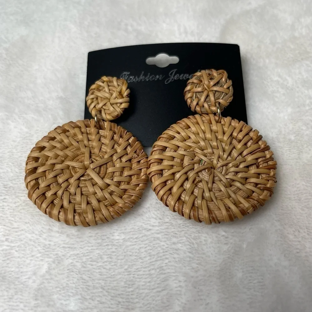 Round Natural Rattan Whicker Bohemian Earrings ER01.4